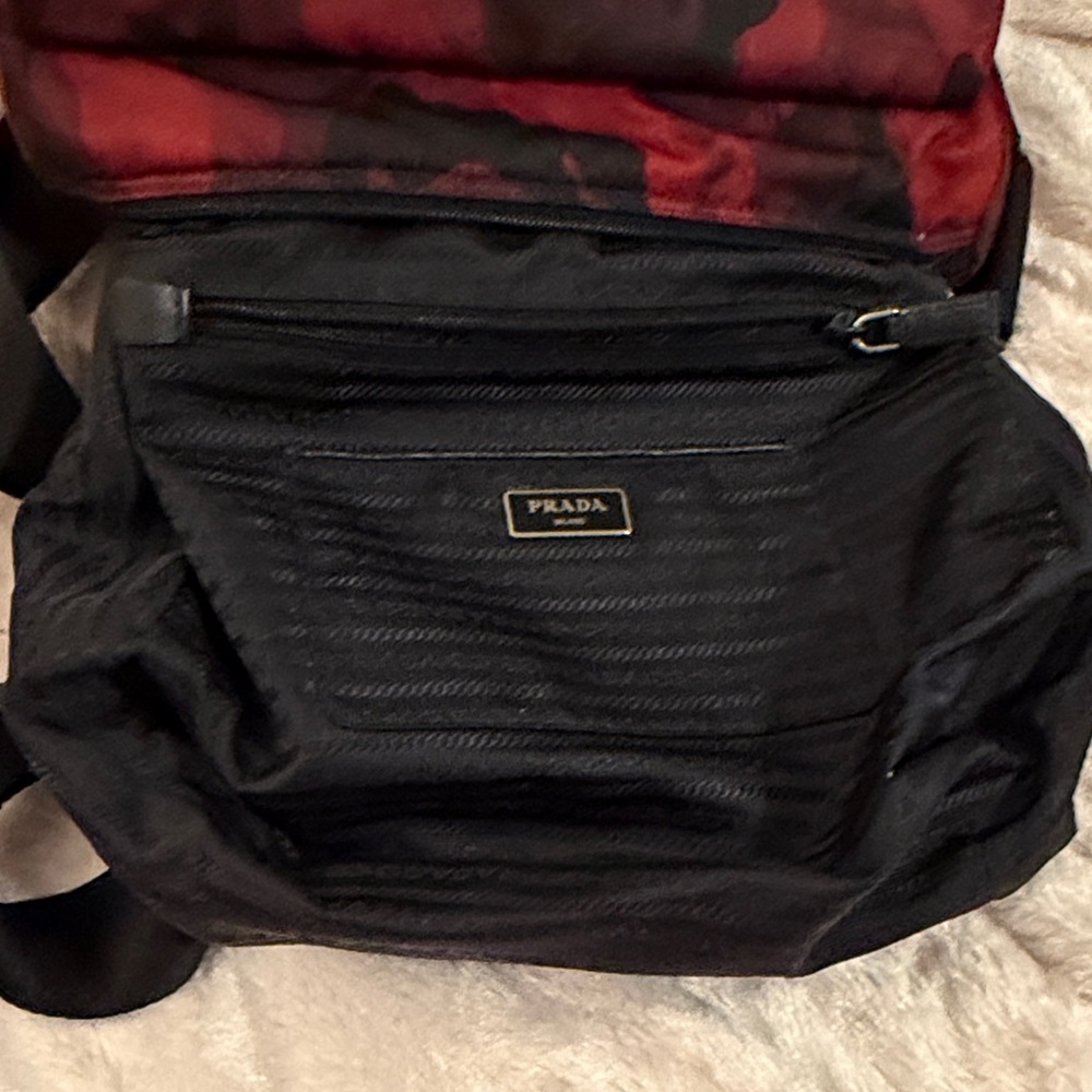 Prada Men's Camouflage Red and Black Messenger Bag - Picture 9 of 16
